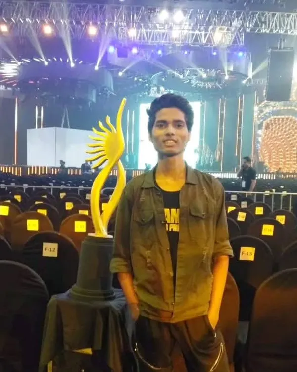 A throwback to my time at the IIFA Awards. Being on these big stages taught me how to create a show stopping performance.