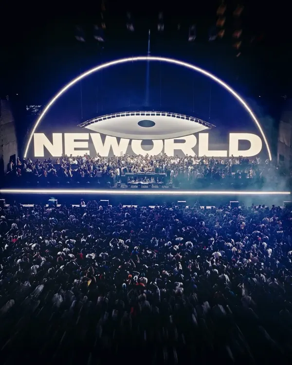This is the scale I operate on. The debut of NEWORLD with Argy on New Year's Eve was an iconic moment, with a stage production and a sea of people that transformed the night into pure history. This is the energy I bring to every single show.