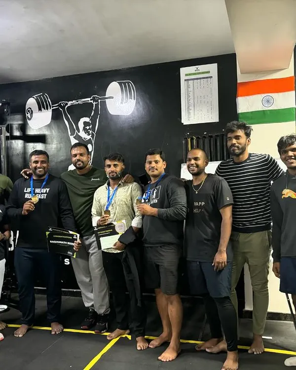 The winners and participants from our 3rd Anniversary in house competition. The camaraderie and support on days like this is what Barbellhouse is all about.