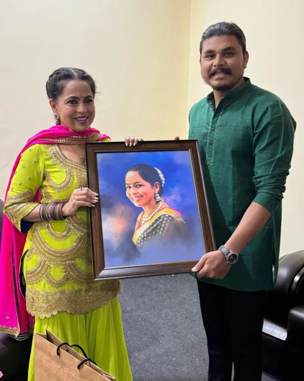 A cherished memory of presenting my artwork to the respected singer Padma Wadkar. A custom portrait becomes more than just a painting when it is framed and gifted with love.