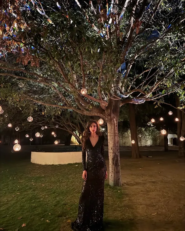 A moment before a performance at the stunning Rambagh Palace in Jaipur. We love playing at beautiful heritage properties.