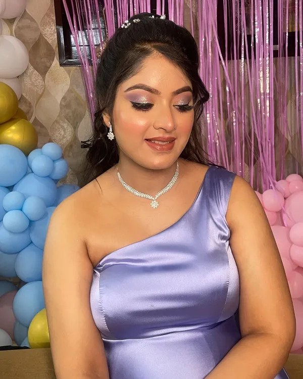 Getting this beautiful mother-to-be ready for her baby shower. We went for a soft, glowing look to match her lovely lilac gown.