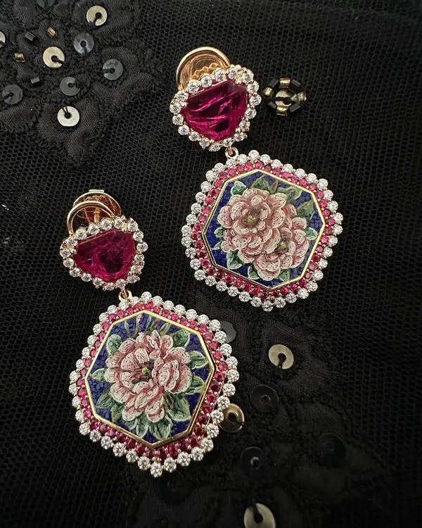 Introducing the Pantone colour of the year, Viva Magenta, into my work. These gorgeous, non-heated rubies from Gemfields enhance my handcrafted micromosaic midnight peonies.