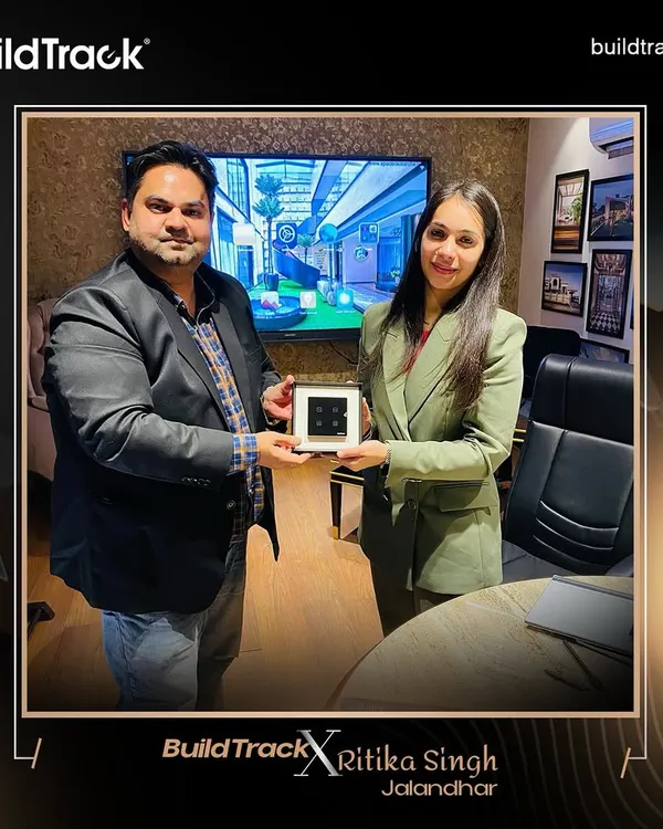 We believe architects craft the spaces, and we add the smart touch. Here we are with Ritika Singh in Jalandhar, sharing our latest WiFi Keypads designed for modern, intelligent homes.