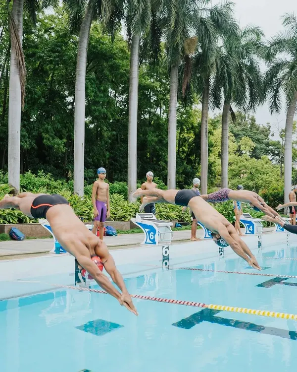 This is the moment it all begins. Our competitive swimmers launch from the starting blocks, a display of power, precision, and synchronized focus that we cultivate in every training session.