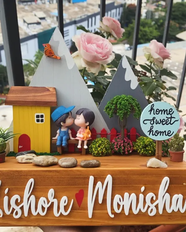 This is what "home sweet home" looks like. I pour my heart into creating these detailed 3D wooden nameplates, complete with little figurines that represent your family, making your entrance a true reflection of the love inside.