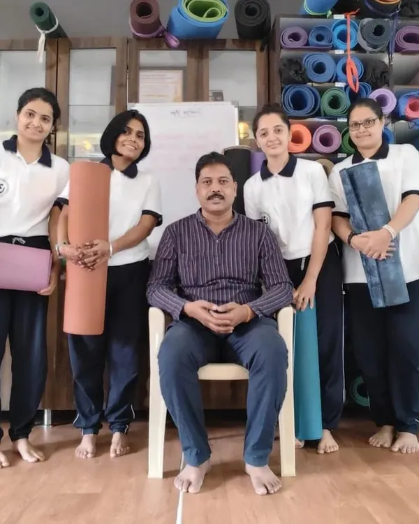Pictured here with a group of dedicated students in our studio. I am committed to providing clear, hands-on guidance to help each individual progress in their practice at their own pace.