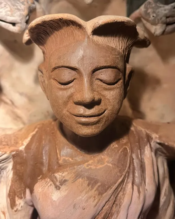 A detail from one of my recent sculptures, showing the serene expression of the face. I share my experience with sculpting faces in our Face Anatomy workshops, which are open to both beginners and intermediate students.