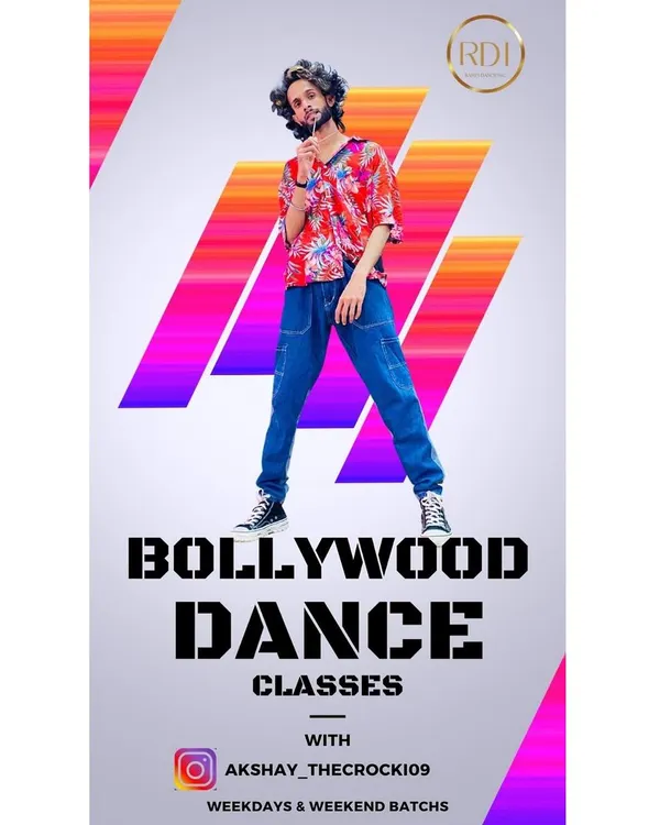 Join our Bollywood dance classes with our amazing instructor Akshay. We have weekday and weekend batches available for all levels.