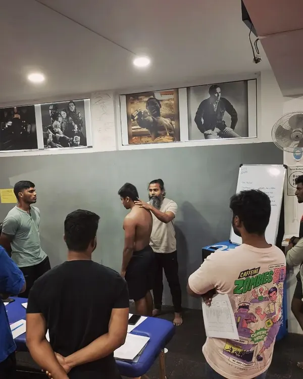 Our advanced interns participate in a masterclass on musculoskeletal screening led by resident expert Navneeth. Here, they are learning how to assess posture and identify potential imbalances.