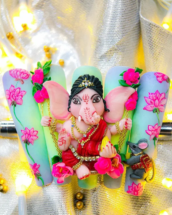 Our masterpiece 5D Ganesha, created entirely with gel. This level of detailed sculpting is a key part of our advanced diploma courses.