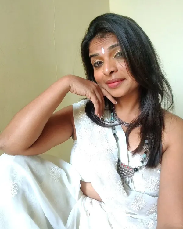Dressed in white for a Navaratri series photoshoot, a project that taught me so much about perseverance. This look reminds me of the clarity and peace I seek to cultivate in my yoga practice and share with my students.