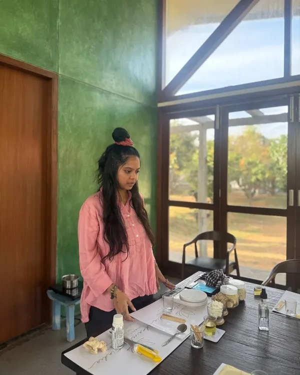 Hey you, I'm Pooja, the maker and mixer behind Bath & Being. What started as a love for all things natural has turned into my passion for creating skincare that’s good for you and gorgeous to use. Welcome to the family.