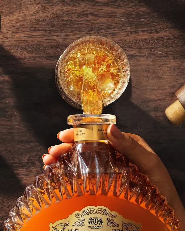 Who knew pouring a drink could be so difficult at work? This top-down shot for Monarch Brandy was a concept I always wanted to execute, capturing the dynamic splash and rich color of the liquid from a unique perspective.