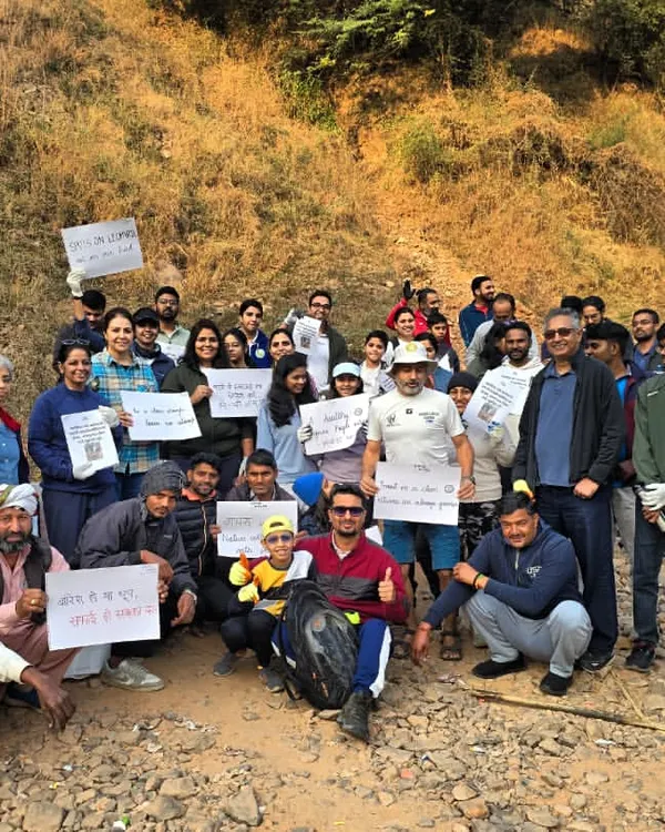 This is what community in action looks like. We bring together people from all walks of life, united by a simple belief: Mera kachra, meri zimmedari (My trash, my responsibility).