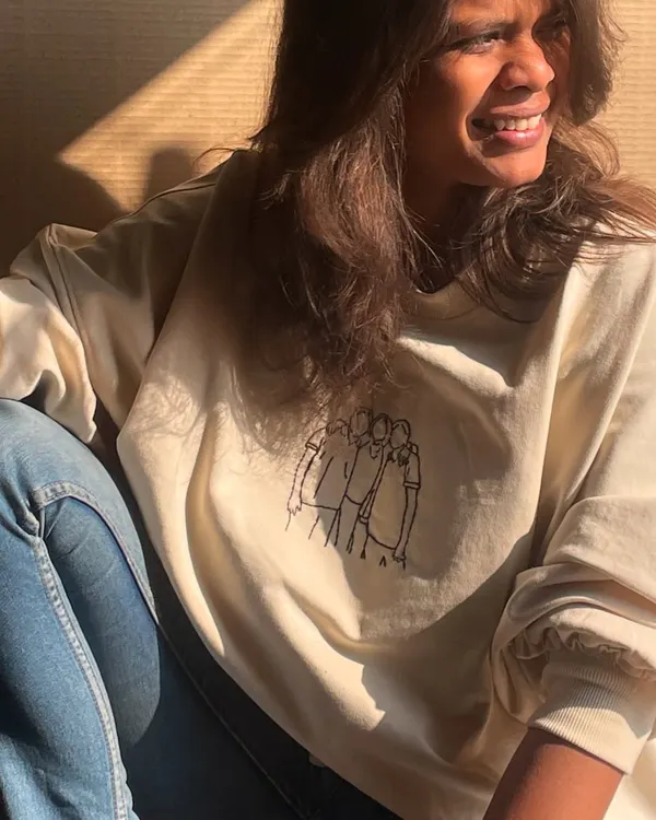 This is what it's all about. Turning a favorite memory into simple, beautiful line art that you can wear. This custom embroidered sweatshirt was for a group of besties, and I'm low-key obsessed with how it turned out.