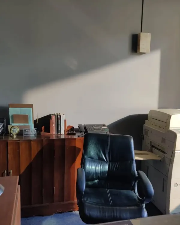 This is the result of the sunlight rig shown in our other work. The Nanlux Evoke 1200 with a fresnel lens creates the hard, sharp shadow on the wall, perfectly mimicking a patch of direct afternoon sun coming through a window.