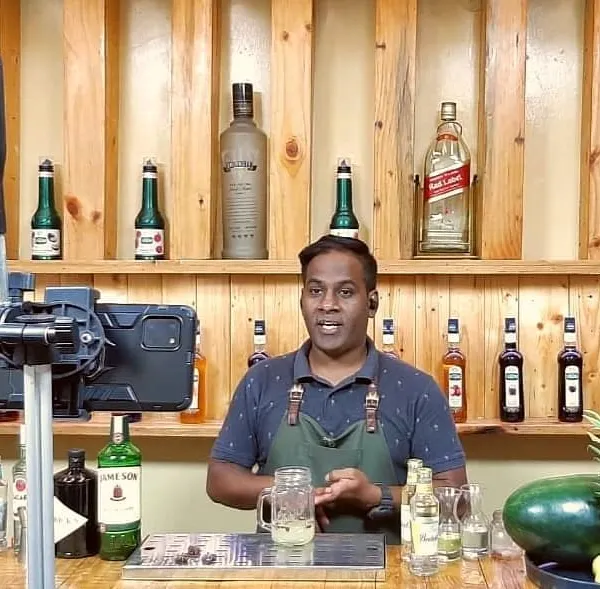 My setup for a virtual workshop. With a clear view of the bar and ingredients, I can guide participants through every step, no matter where they are.
