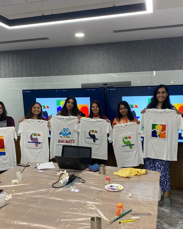 Look at these amazing t-shirts! I had such a wonderful time with the team at Arcesium, where everyone got to be an artist for a day. It’s so rewarding to see colleagues connect and create something unique together.