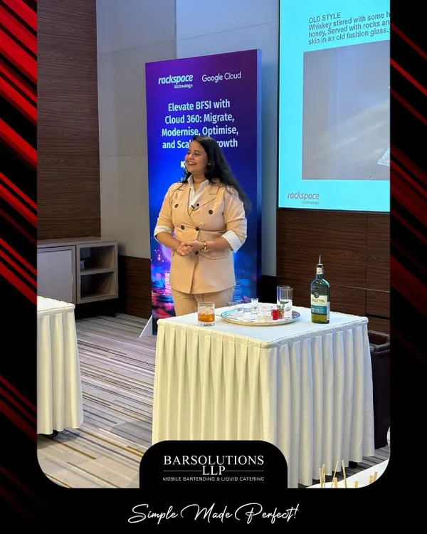 Our mixologist Amisha Singh leading a corporate workshop for the Rackspace Google Cloud technology panel. We provide engaging, educational experiences that are perfect for team-building and client events.