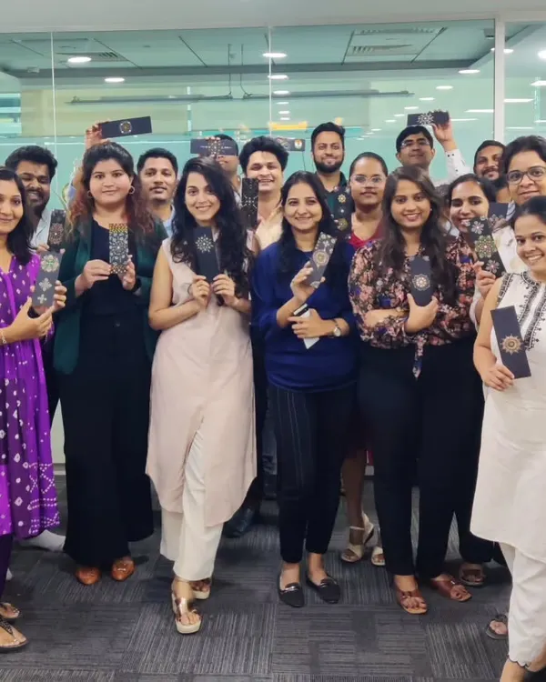This is the fantastic result of a team bonding session with Colliers. A group of smiling faces and unique creations is always the goal. These art activities are designed to be inclusive and enjoyable for everyone, regardless of their experience with art.