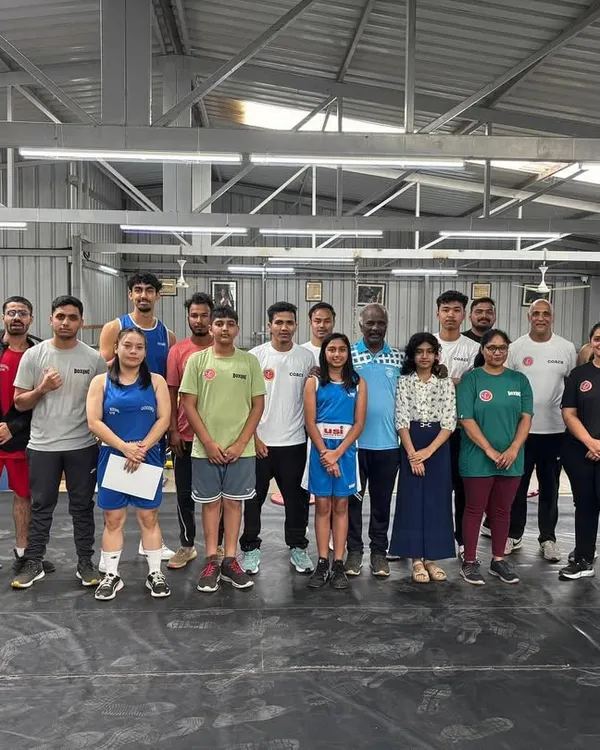 Our team of boxers and coaches with Guest of Honor, Capt. I Amaldas, a national and international champion. We believe in learning from the best.