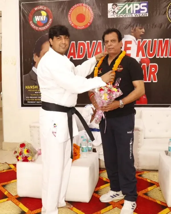 I had the honor of welcoming my teacher, the legendary Hanshi Bharat Sharma, to lead our advanced kumite seminar.