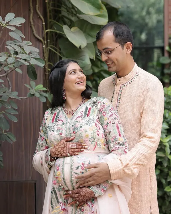 An absolutely stunning mom-to-be, glowing with happiness for her baby shower. I created a soft, radiant makeup look to enhance her natural beauty.