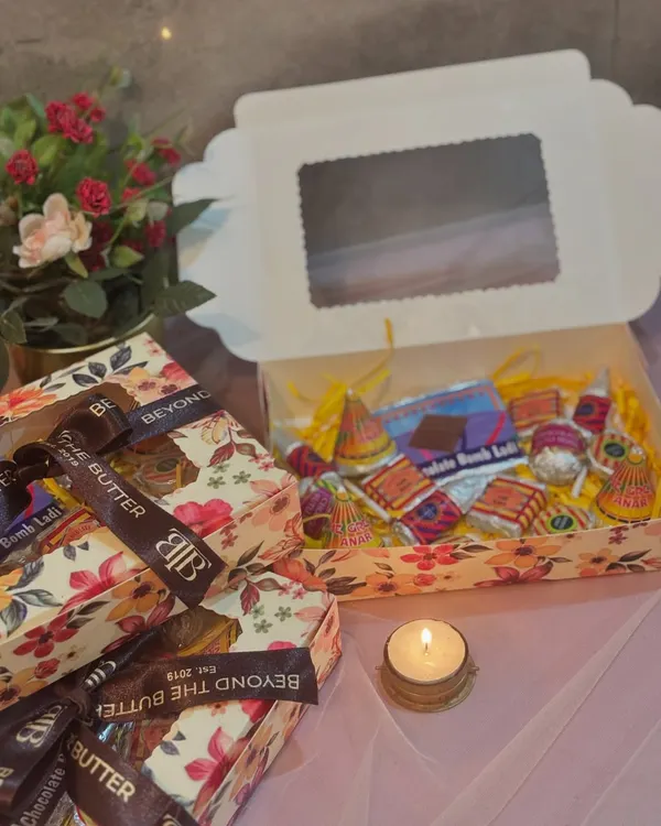 You can have your firecracker and eat it too. This video showcases my popular edible pataka chocolates, which are perfect for Diwali gifting. They come in a beautiful floral box, ready to delight.