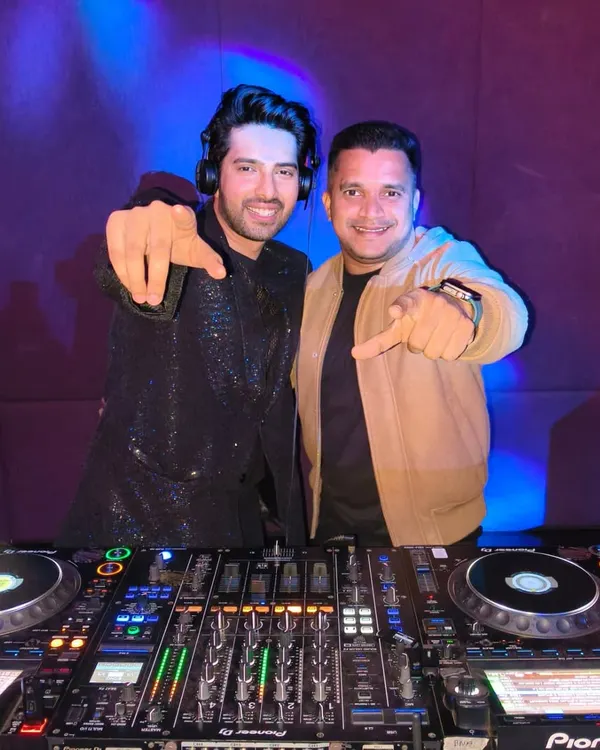 It was a pleasure to be the DJ for the wedding celebrations of singer Armaan Malik and Aashna Shroff. I have extensive experience managing the music for high-profile celebrity weddings and private events.