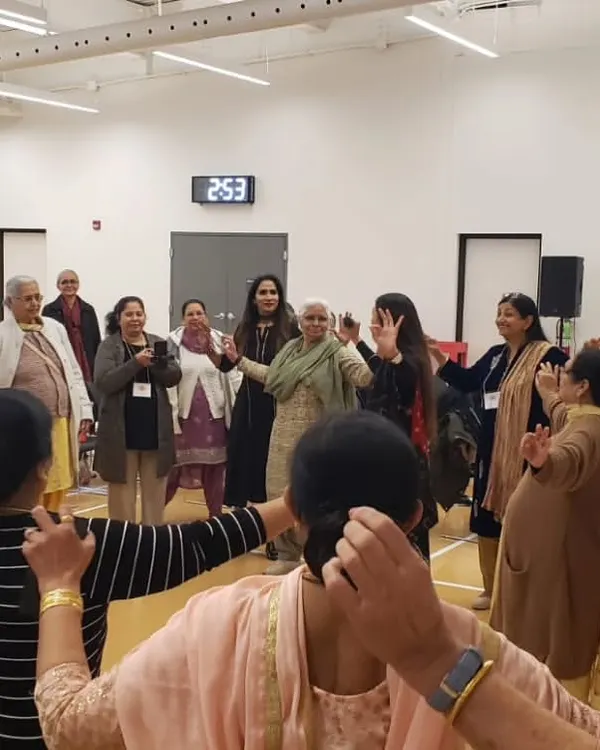 In my sessions with seniors, we often find that joy has no age. Here, we are reconnecting with our inner child, holding hands in a circle of laughter and shared energy. It is a beautiful reminder that community and play are essential at every stage of life.