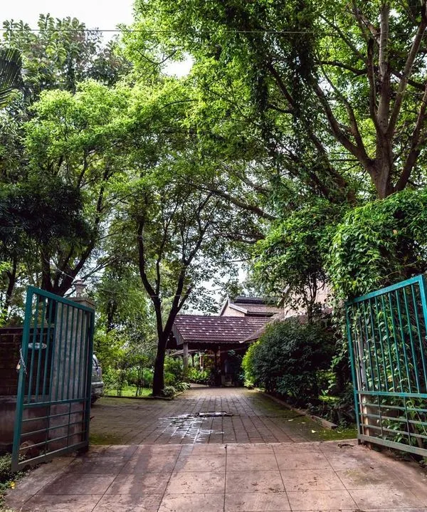 Welcome to our spiritual home. The gates of our Bangalore retreat are open, inviting you to step away from the world and into a sanctuary of peace, calm, and joy.