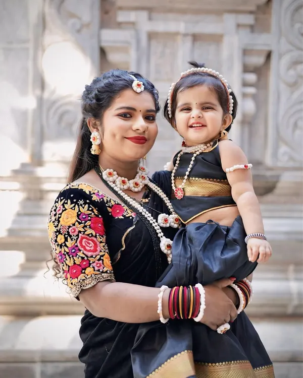 Sankranti is a special time, and I create matching 'halwyache dagine' or sugar bead jewellery for mothers and daughters. This set includes necklaces, headbands, and bracelets for beautiful coordinated photos.