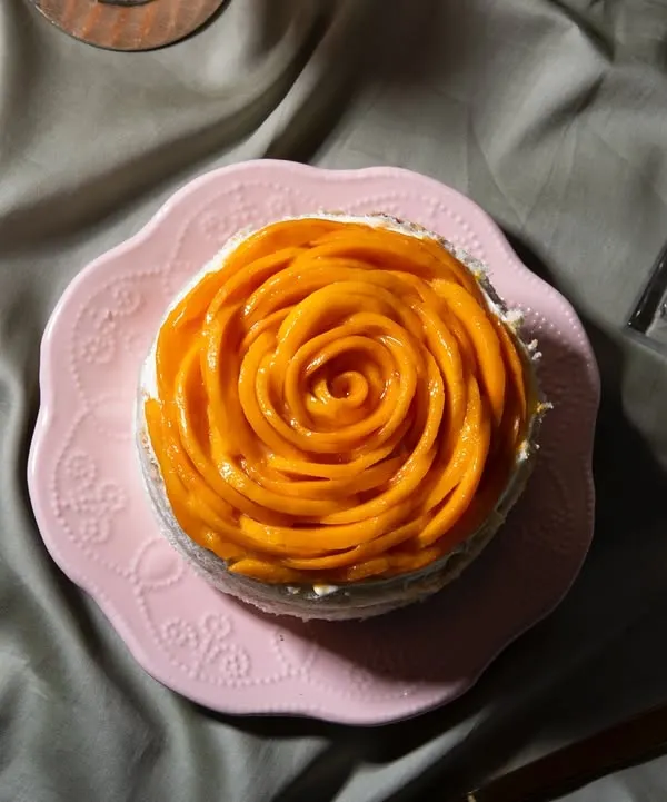 Make your occasions even more special with my Mango & Vanilla Bean Cake. It has delectable layers of soft vanilla sponge, vanilla bean cream, and sweet Alphonso mango chunks.