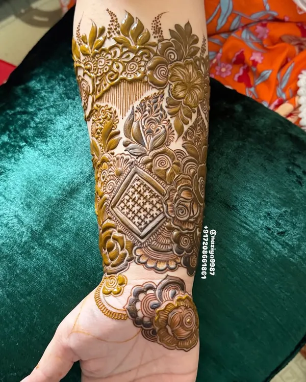 A beautiful floral and geometric design on the arm, with fresh, clean lines.