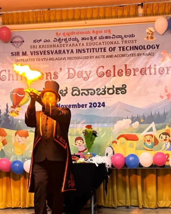 I love bringing the heat to my stage shows. A little fire magic is a fantastic way to capture everyone's attention and add a "wow" factor to your corporate gala or awards night.