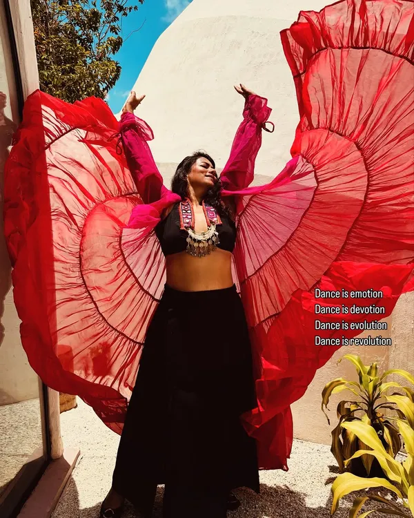 Let's dance our own light and fly high! A special post for International Dance Day, because dance is what makes us feel alive and beautiful.