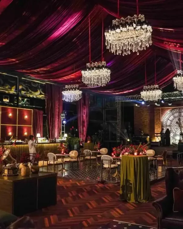 We transformed this space into a 1920s New York speakeasy, complete with rich velvet draping, a custom-built bar, and dozens of crystal chandeliers. This is how we create a fully immersive atmosphere for a truly memorable night.
