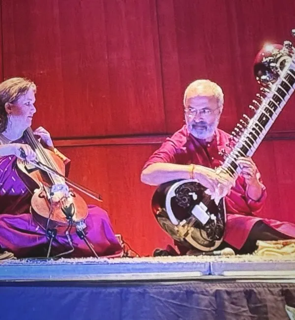A moment of pure connection with my wife, Saskia Rao-de Haas, during a sitar and cello jugalbandi. Our music is a dialogue, a blend of Indian and Western traditions that speaks directly from the soul.
