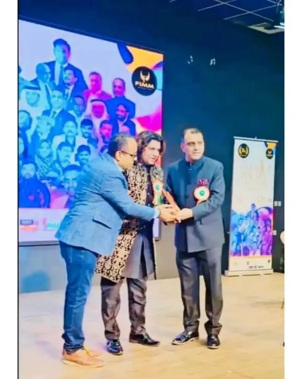 A proud moment receiving an award at the Dubai Poetry Festival 2024. I am so grateful for the love and respect from the wonderful audience in Dubai.