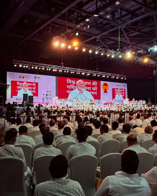 We were honored to manage the JITO Navkar Mantra Divas at the NSCI Dome, an event graced by the Honorable Prime Minister Shri Narendra Modiji. This image captures the scale of the conference, with a packed audience and a state-of-the-art LED screen setup ensuring a clear view for all attendees.
