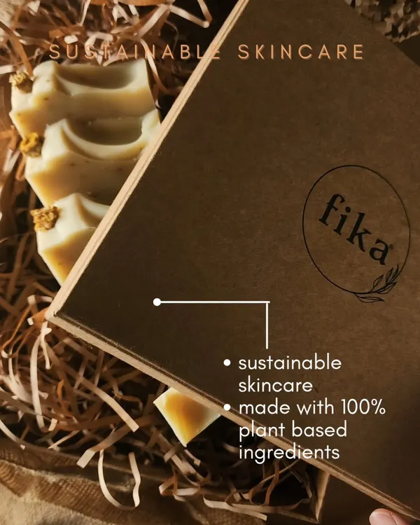 Unboxing joy that's kind to the planet. This image shows my sustainable skincare, made with 100% plant-based ingredients, peeking out of its thoughtfully created, eco-friendly packaging.