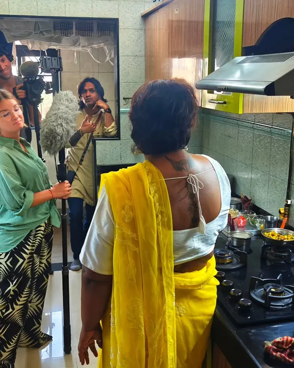 A behind-the-scenes shot from the filming of a French TV documentary on turmeric. It was an amazing experience to share my knowledge on a global platform.