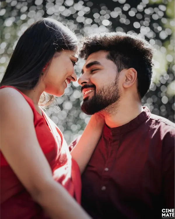 A quiet moment of connection during a pre-wedding shoot. I focus on capturing the natural chemistry between a couple, creating images that are both intimate and beautiful.