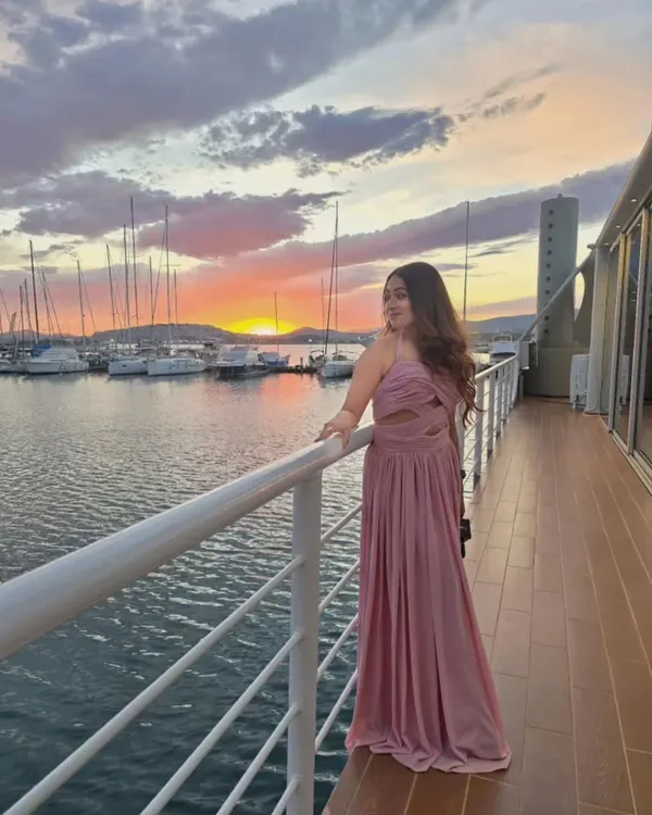 A beautiful sunset in Greece during a corporate event for Canon India. Hosting in such breathtaking locations is one of the best perks of my job.