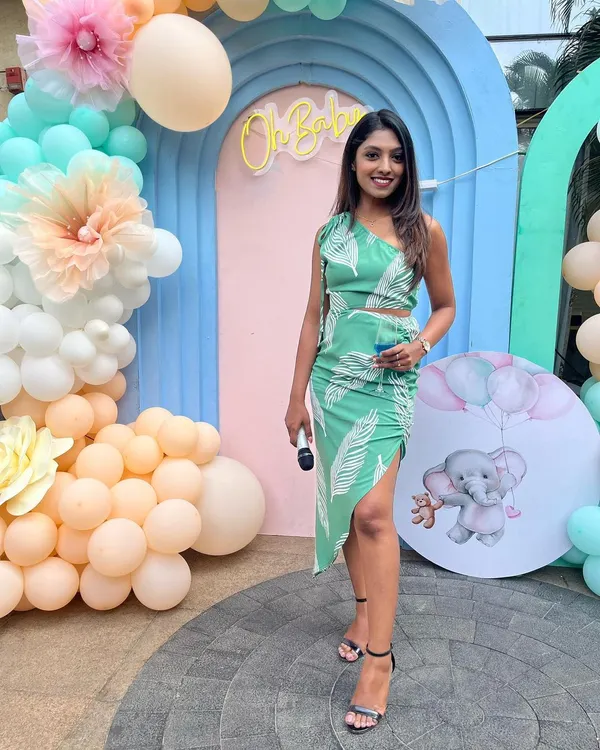 Hosting a fun and colorful baby shower for a wonderful family. I love bringing joy and laughter to these intimate celebrations.