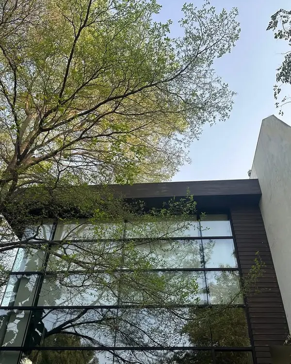 Revisiting our Abhyudaya villa project from 2016. The design, with its strong connection to the surrounding trees and landscape, has matured beautifully, demonstrating our philosophy of creating architecture that stands the test of time.