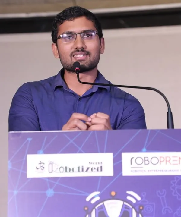 We were honored to have a scientist from ISRO as our Chief Guest at RW2024. He shared his excitement at seeing the incredible projects created by our young innovators, reinforcing the importance of their work.