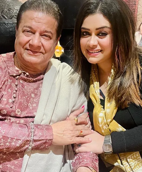 A cherished moment with the bhajan samrat, Anup Jalota Ji. An evening spent with him is always filled with music, wisdom, and immense warmth.