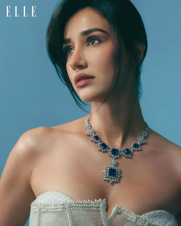 A close-up from the ELLE India digital cover shoot with Disha Patani. I focused on creating a flawless, glowing complexion and a soft, romantic eye makeup look to complement the stunning jewelry.